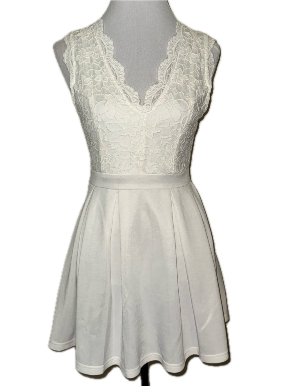 IJOAH Short Lace Top Sleeveless Party Event Skater Dress, Sz M